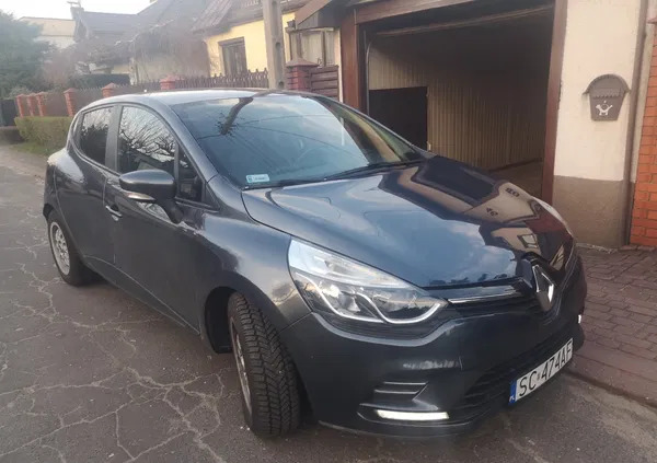 samochody osobowe Renault Clio cena 35000 przebieg: 134157, rok produkcji 2017 z Częstochowa